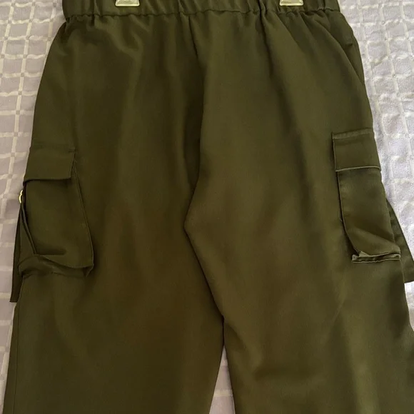 MICHAEL Michael Kors Dark Green Cargo Pants - Picture 6 of 8